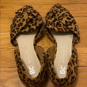 Leopard ballet flats vegan. Size 8